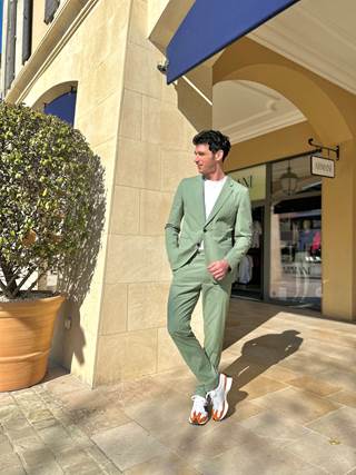 SS23 Men Trends Summer Suits